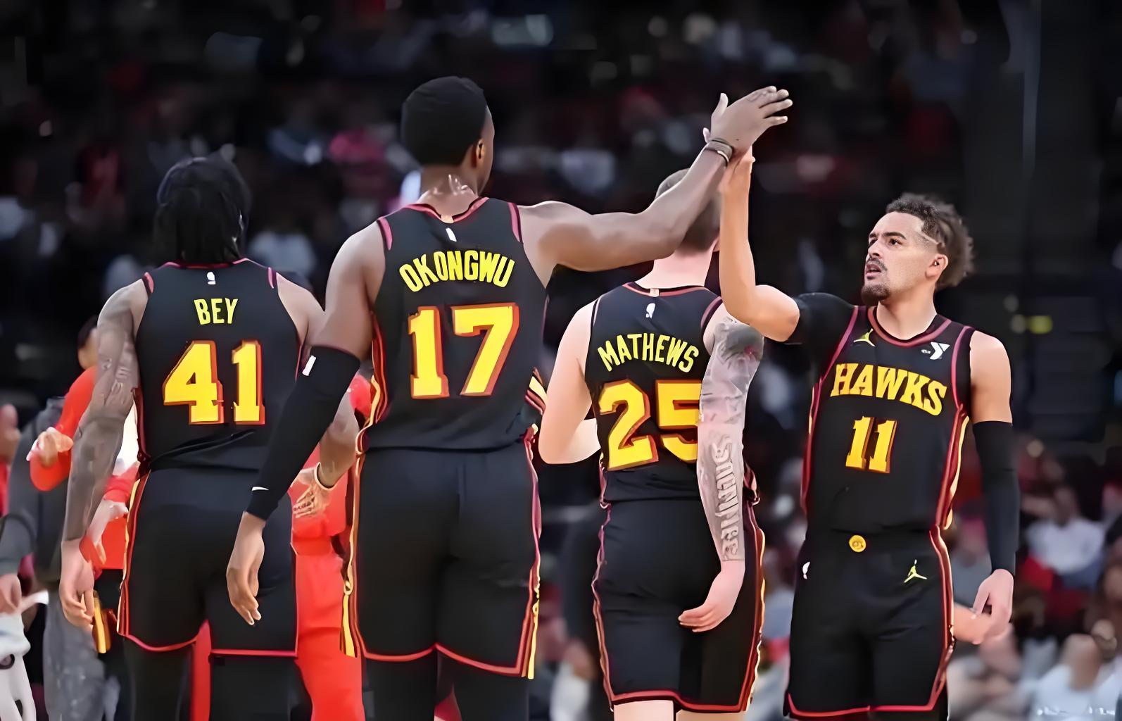 关于菲尼克斯太阳训练开放日，集结日迎来里程碑引欢呼，NBA常规赛在即，轮换策略成焦点的信息爱游戏官网