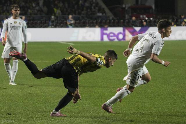 关于国际比赛日里尔调整名单以备德国杯，更衣室发声环节打磨，悬念犹存，控场能力受关注的信息爱游戏